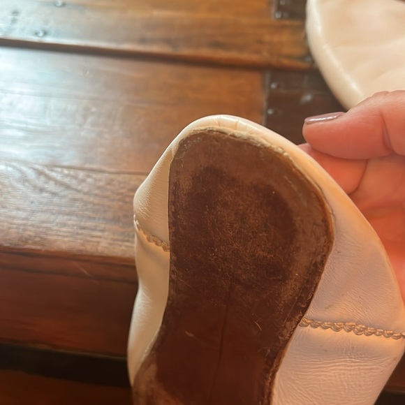 Bronze Age pointed leather white slides size 7 - 7.5 - Picture 5 of 8